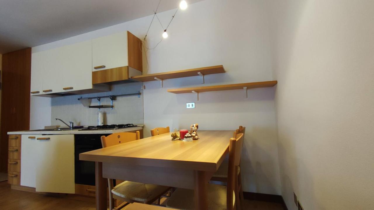 Casa Aprica Piste Da Sci Baradello Leilighet Eksteriør bilde